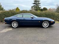 JAGUAR XKR