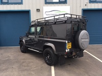 LAND ROVER DEFENDER 110