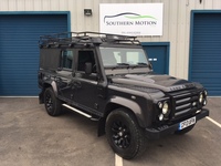 LAND ROVER DEFENDER 110